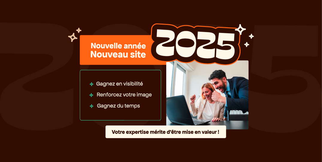Deux professionnels enthousiastes devant un ordinateur, symbolisant le succès d’un cabinet d’expertise comptable grâce à un nouveau site web en 2025.